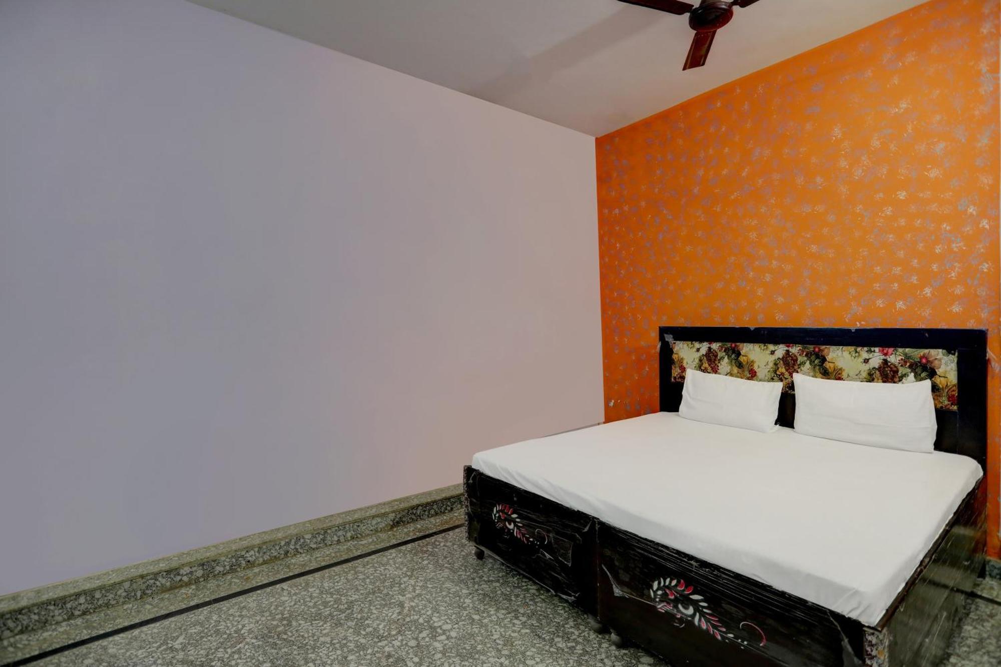 Hotel O Gayatri Palace Harduaganj Exteriör bild